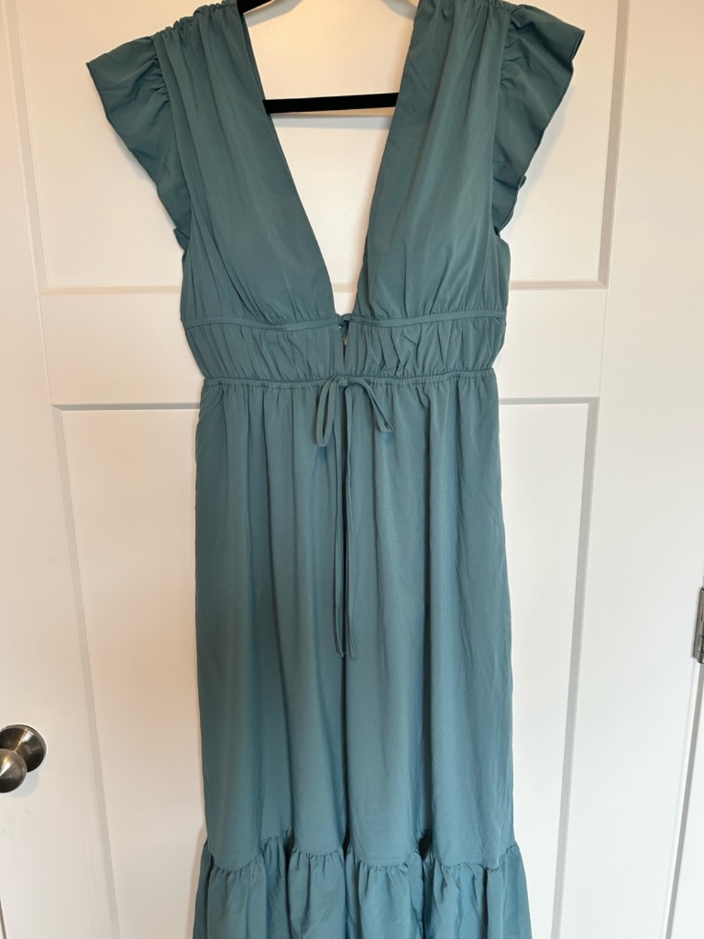 HALARA Breezeful™ Dusty Sage V-Neck Midi Dress - Size S NWT - Picture 4 of 7